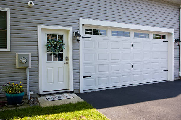 24/7 Emergency Garage Door Panel Replacement experts in Buffalo, MN